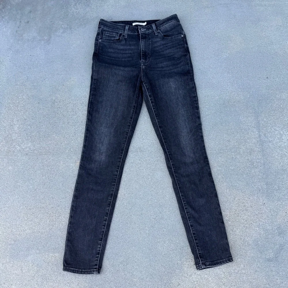 Levi's 721 High Rise Skinny‎ Jeans Black Washed Denim Women 29x30